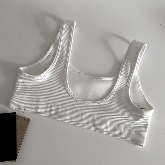 Nike Alate All U Women's Light-Support Lightly NWT - Picture 3 of 6